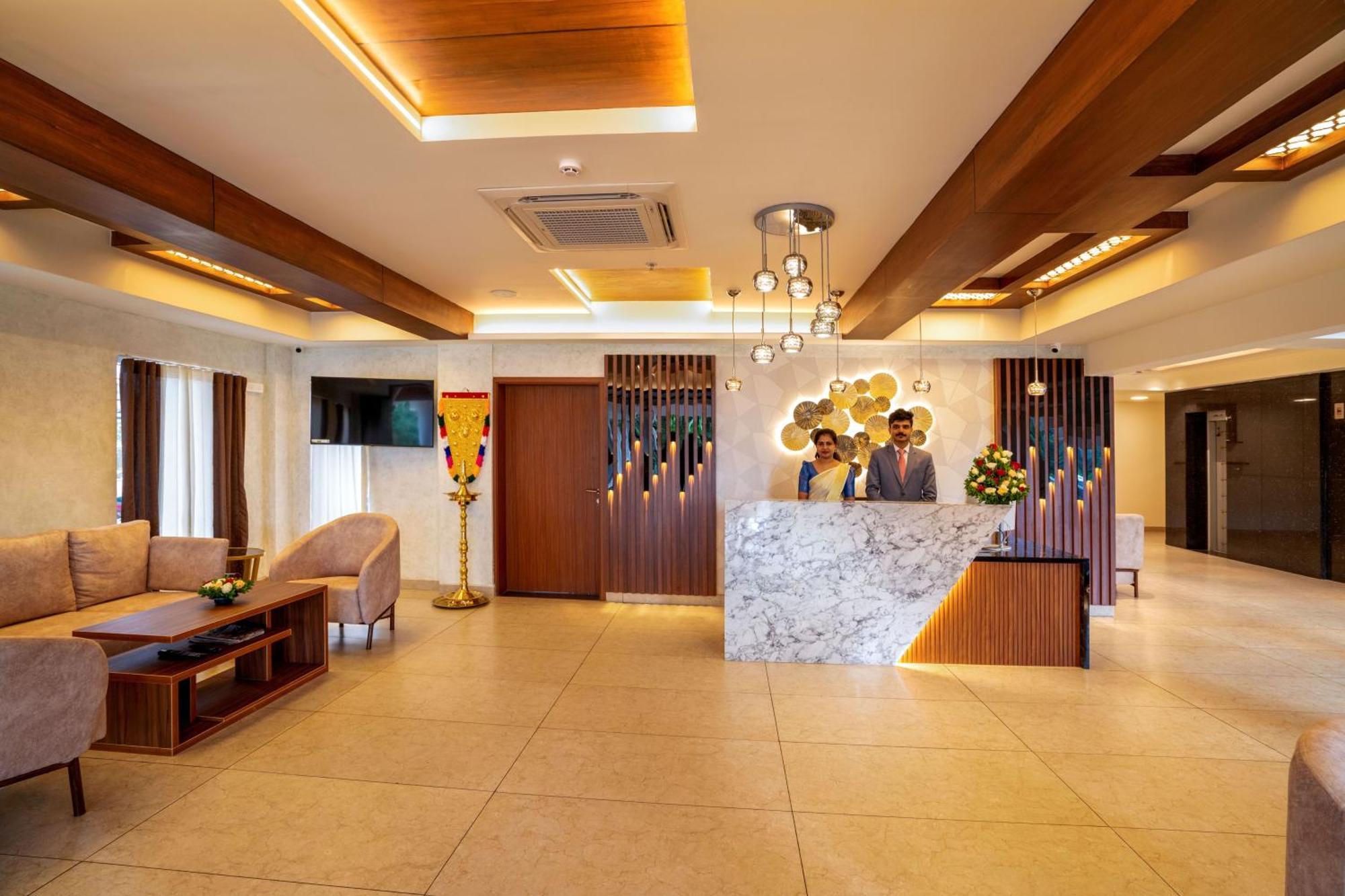 Kumbanad Heritage Hotel Vennikulam Exterior photo